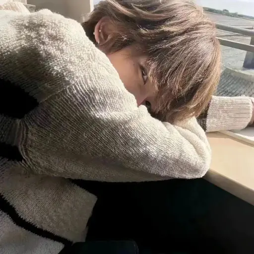 asian aesthetic pfp in cozy warm tones