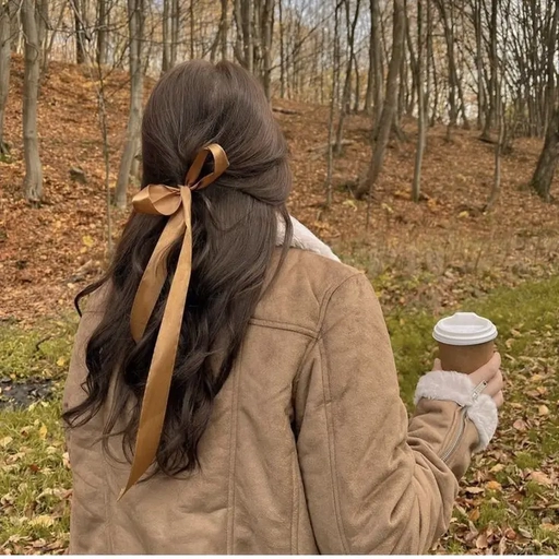 fall profile picture aesthetic 