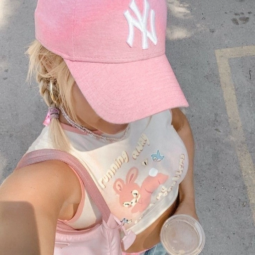 aesthetic preppy pfp trendy