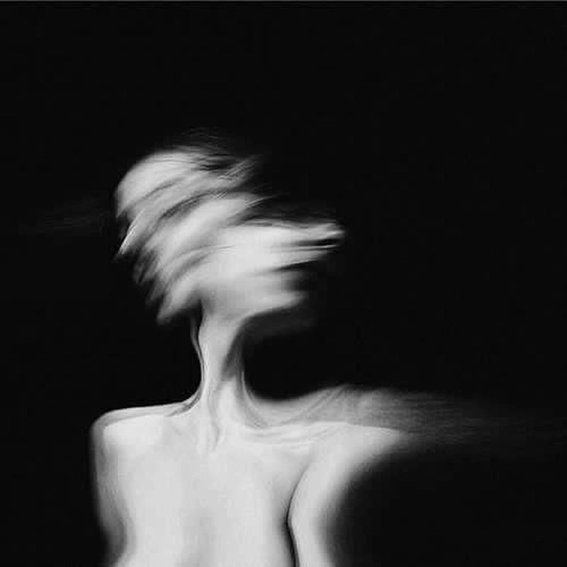 dark aesthetic profile picture 