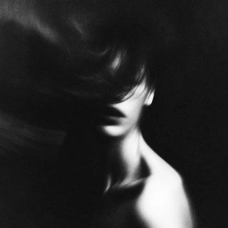 dark aesthetic pfp for discord 