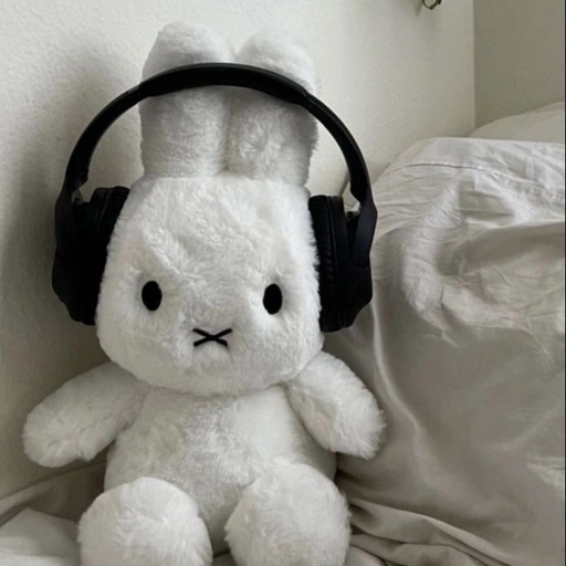 aesthetic white pfp design