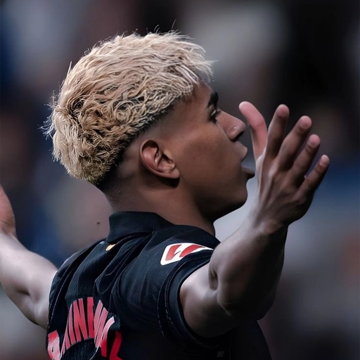 lamine yamal cool aesthetic pfp