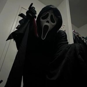 scream pfp horror mask style