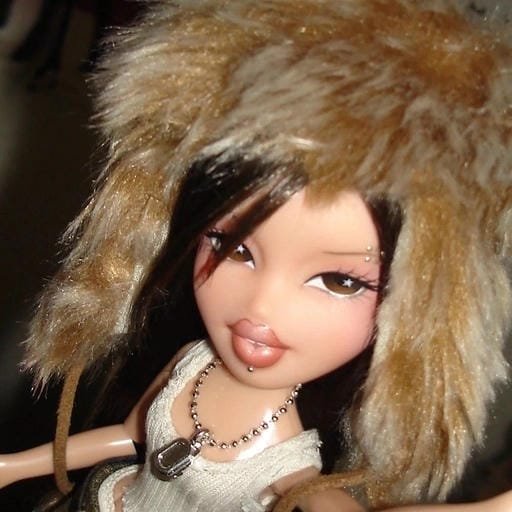 bratz pfp aesthetic mirror look