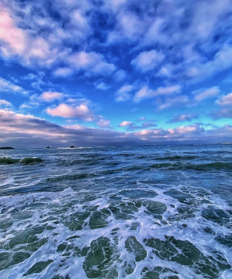 Dreamy coastal sunset scene perfect ocean aesthetic pfp avatar