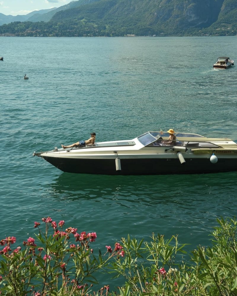 Dreamy seaside scenery glowing softly ocean aesthetic pfp idea