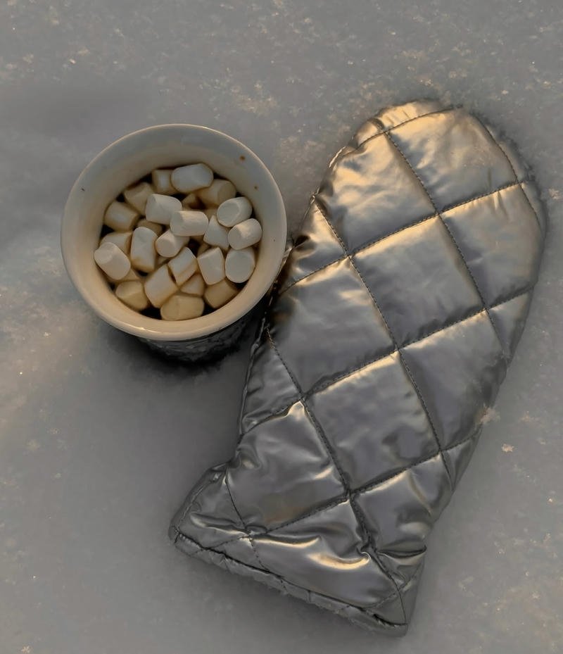 Dreamy snowy night forest perfect calm winter aesthetic pfp profile image