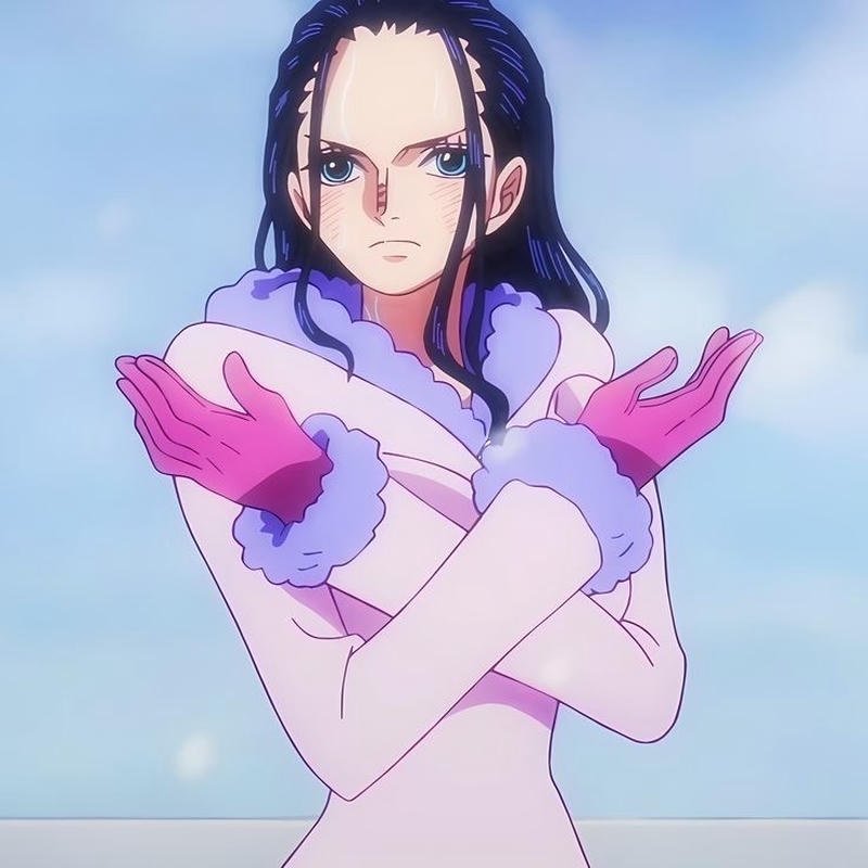 Modern anime aesthetic featuring Nico Robin pfp
