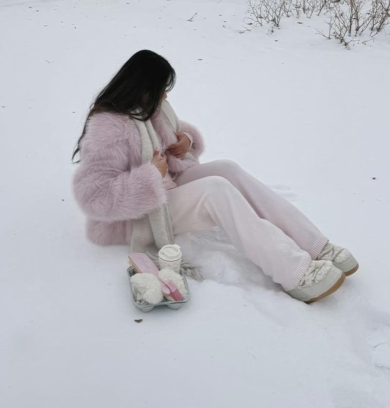 Soft pastel snowy landscape perfect calm winter aesthetic pfp profile picture